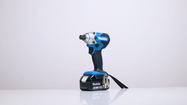 MÁY BẮT VÍT DÙNG PIN(18V)  DTD156RF