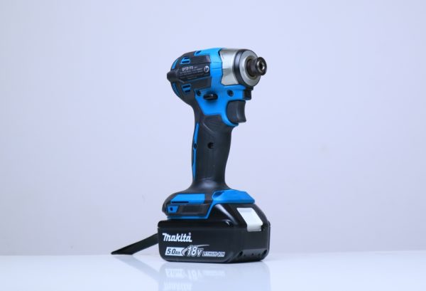 MÁY BẮT VÍT DÙNG PIN(BL)(18V) DTD173RTJ